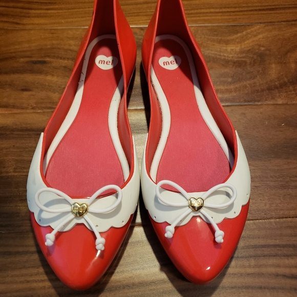 Shoes - Picture 2 of 6